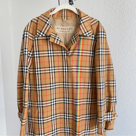 Burberry Check Trench Coat - Picture 6 of 16